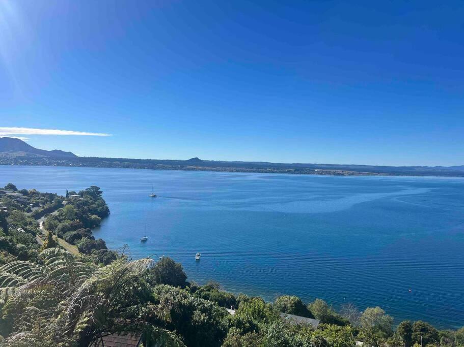 Breathtaking Views Villa Taupo Exterior photo
